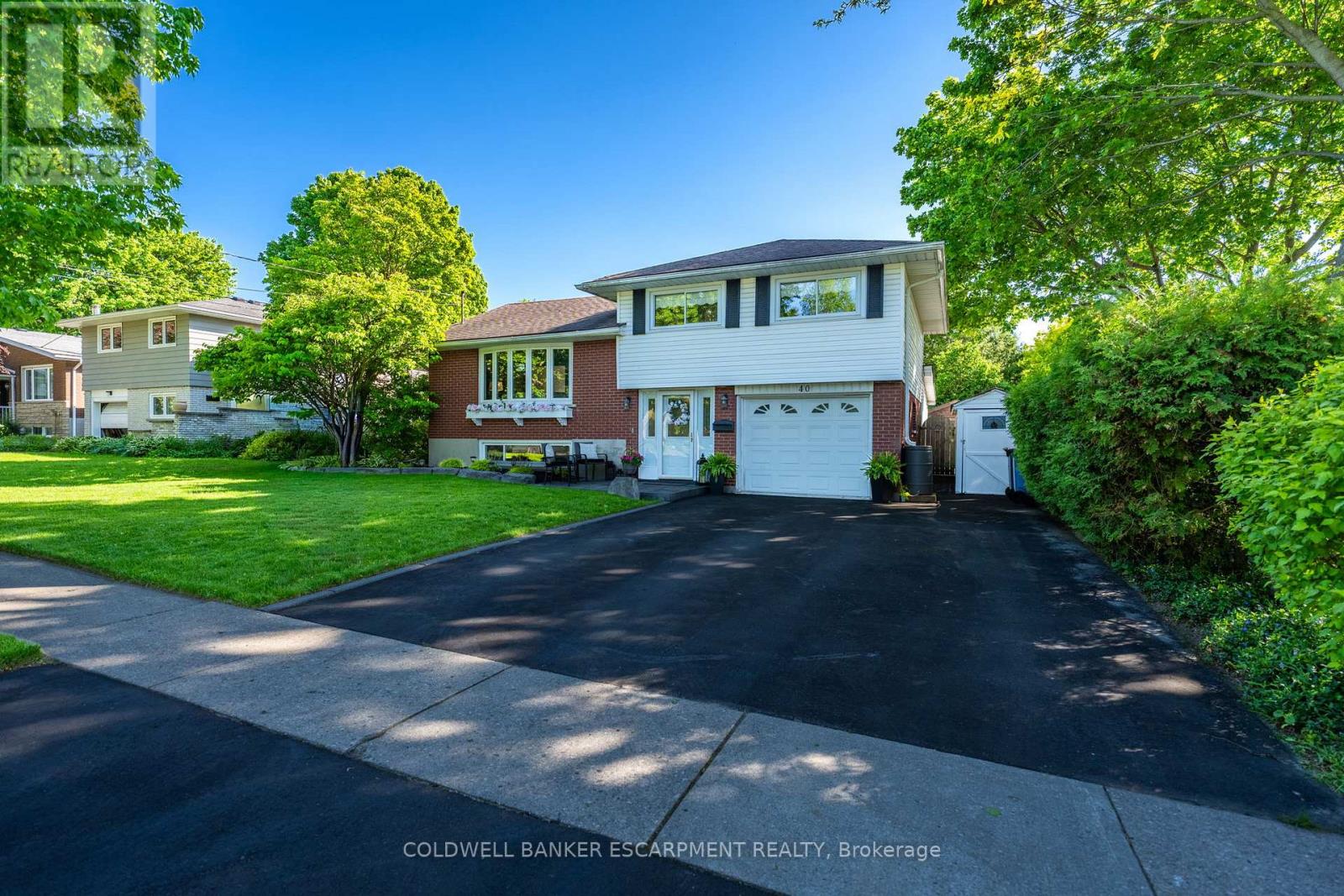 40 STRATHMERE PLACE - 9