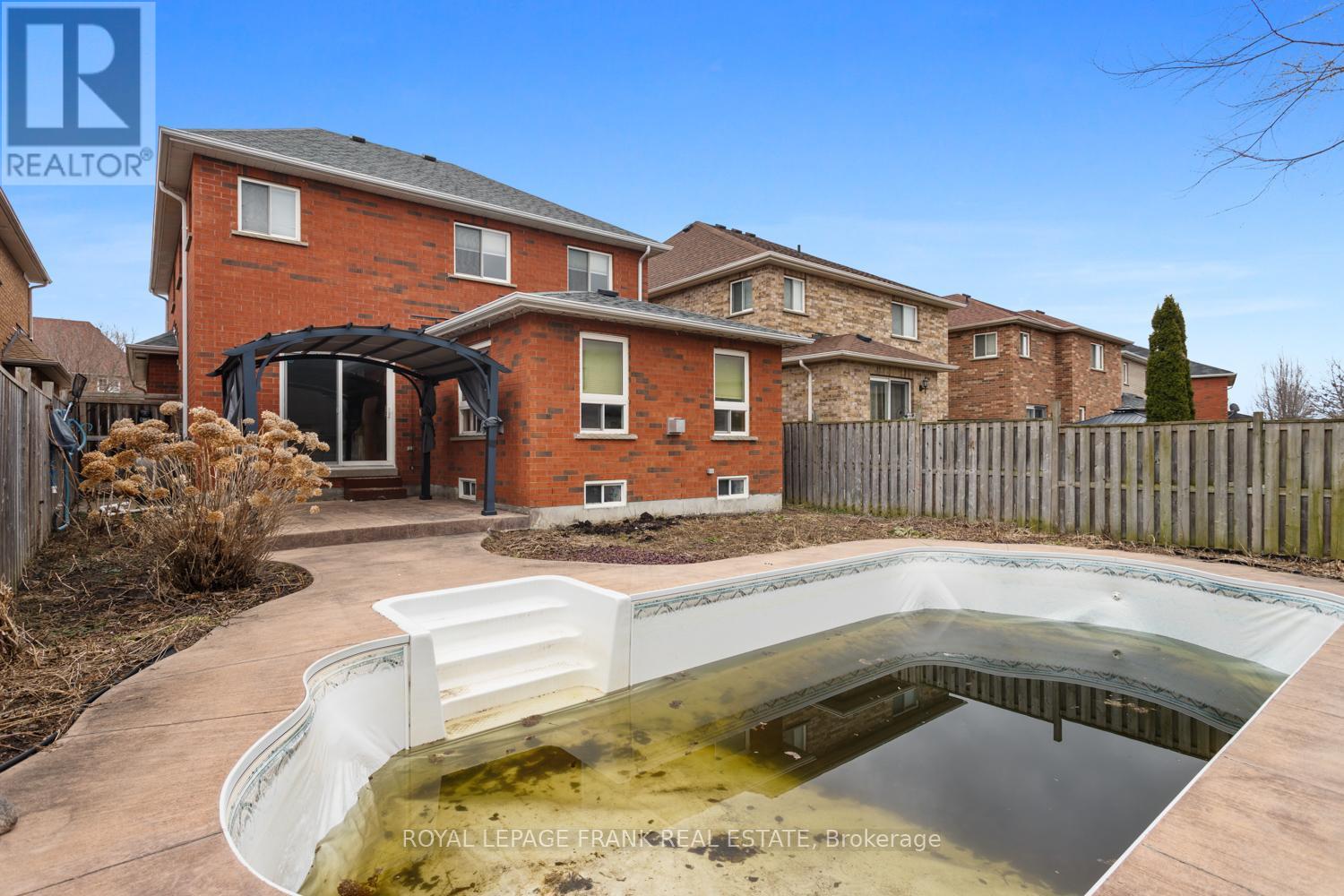 31 GABRIELLE CRESCENT - 20