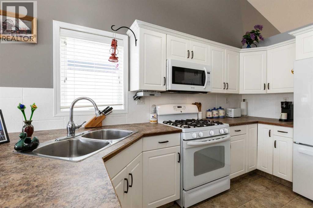 10 Hawthorne Way - 10