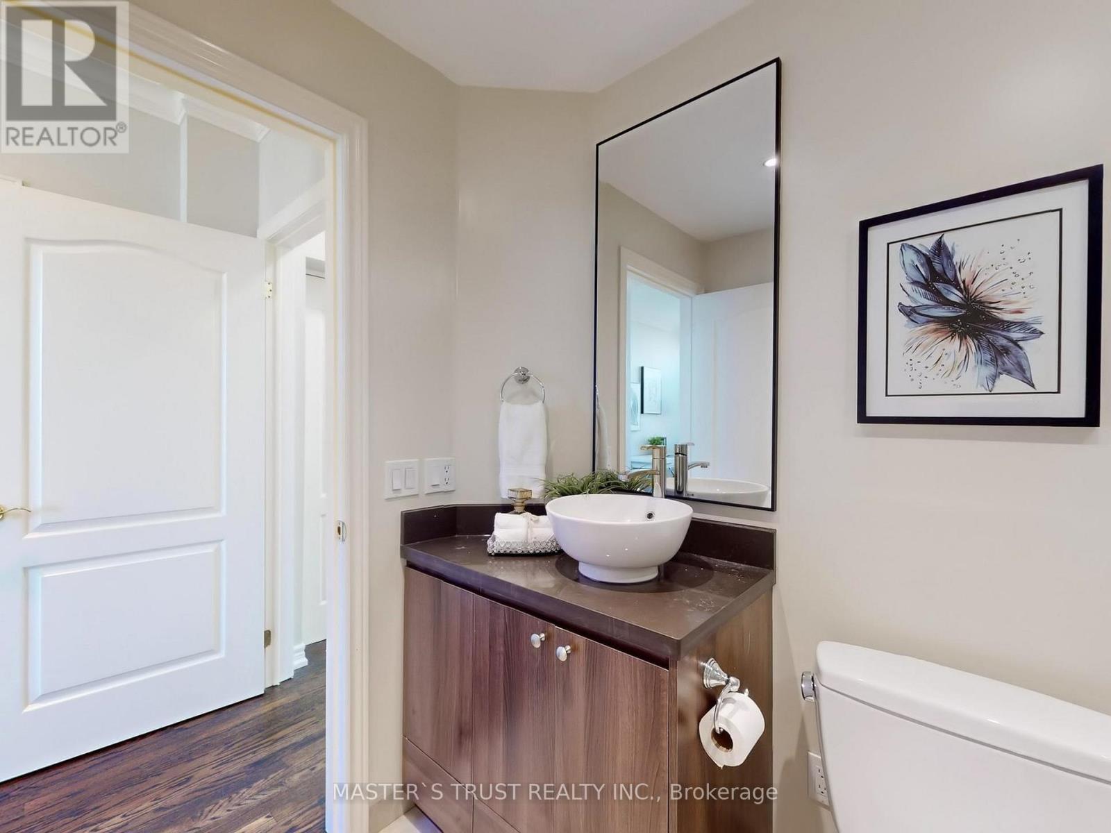 #11 260 RUSSELL HILL ROAD - 20