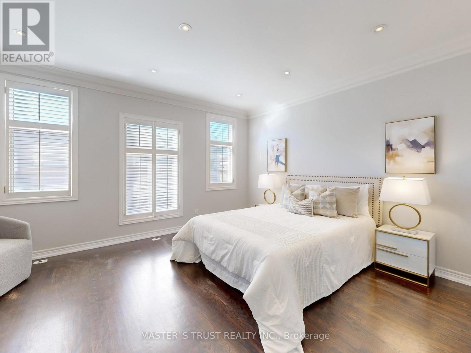 #11 260 RUSSELL HILL ROAD - 21