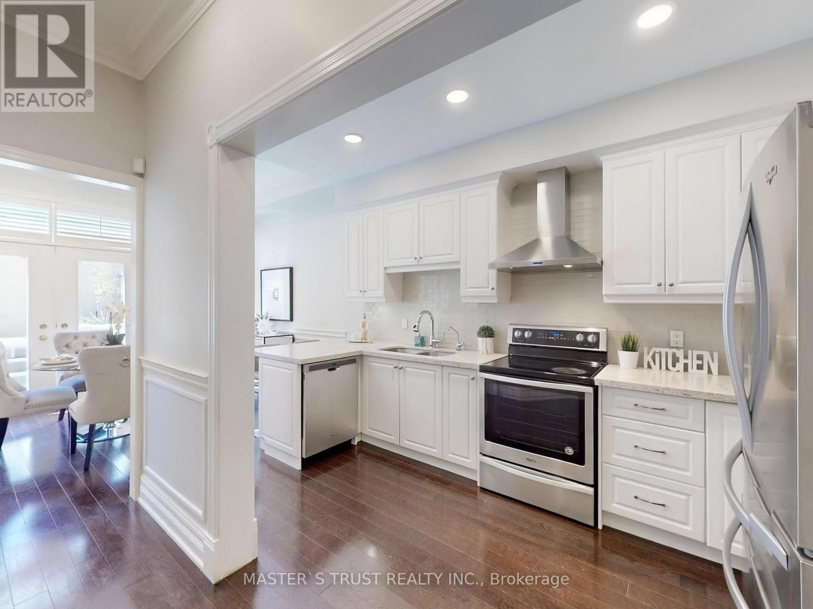 #11 260 RUSSELL HILL ROAD - 5