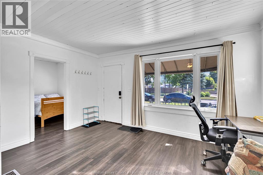 1757 PIERRE AVENUE - 5