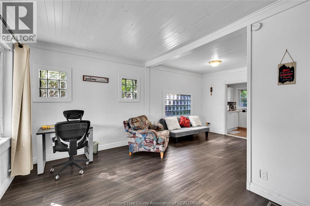 1757 PIERRE AVENUE - 8