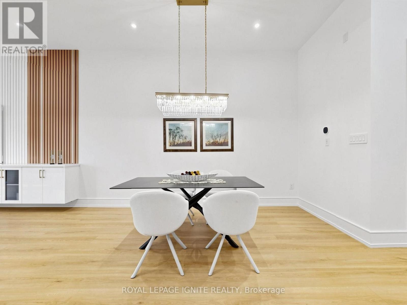 160 MANSE ROAD N - 13