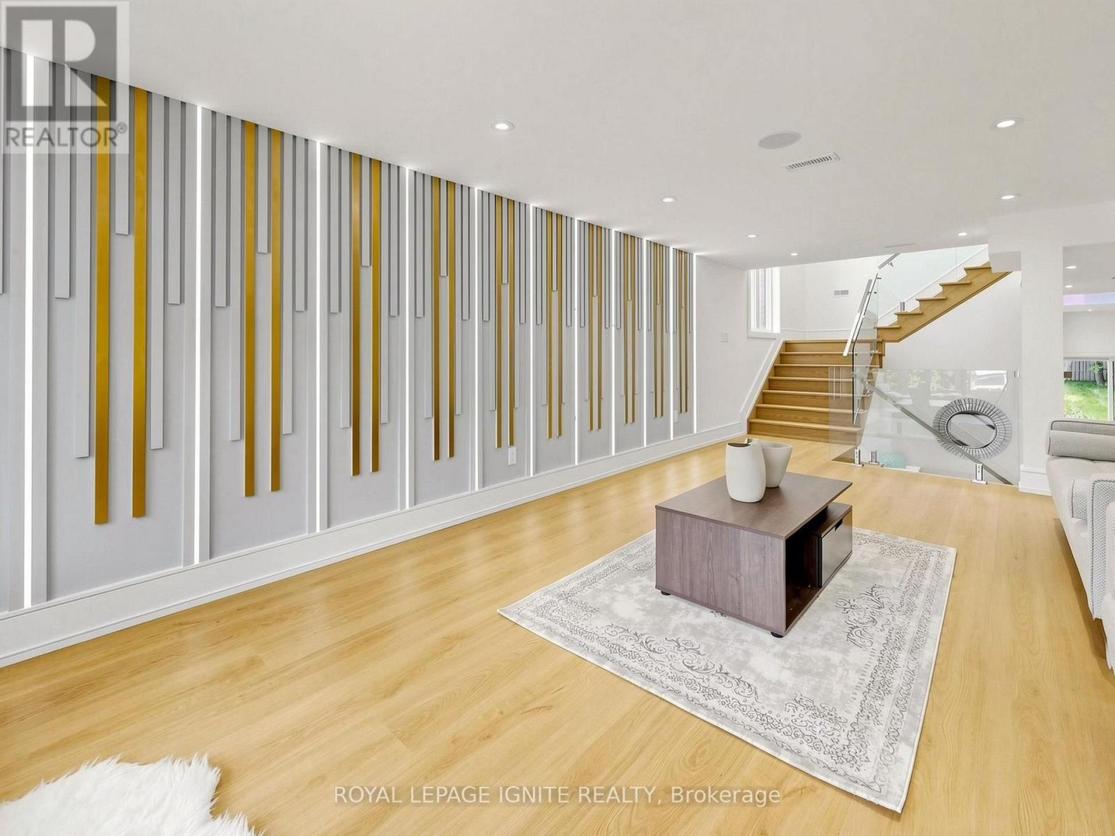 160 MANSE ROAD N - 21