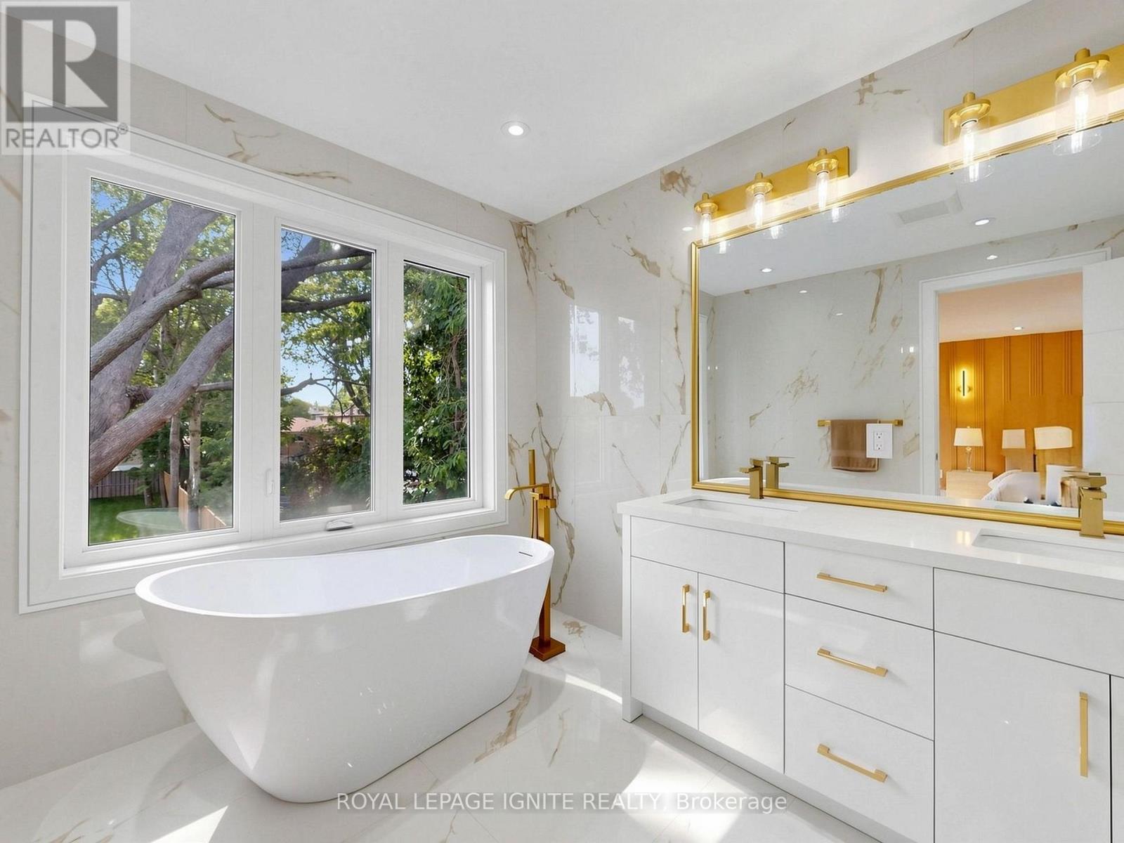 160 MANSE ROAD N - 27