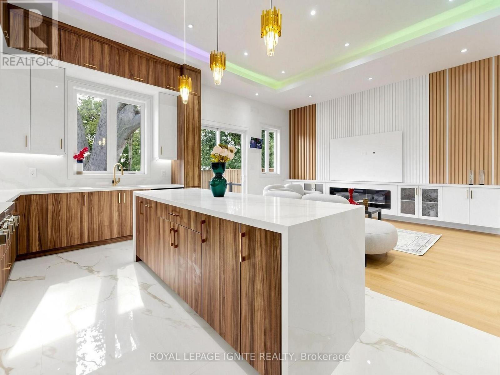 160 MANSE ROAD N - 6
