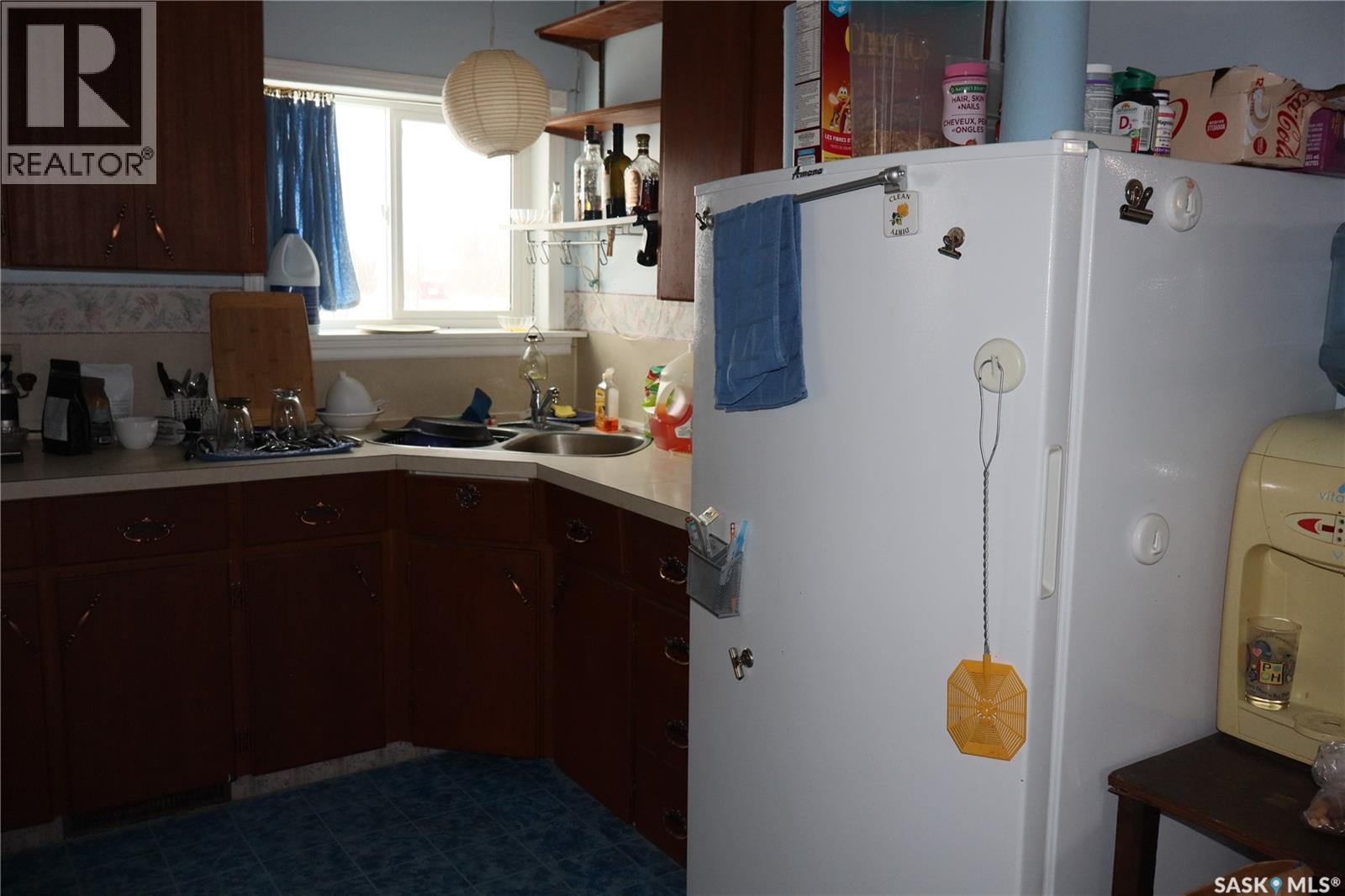 210 1st AVENUE - 23
