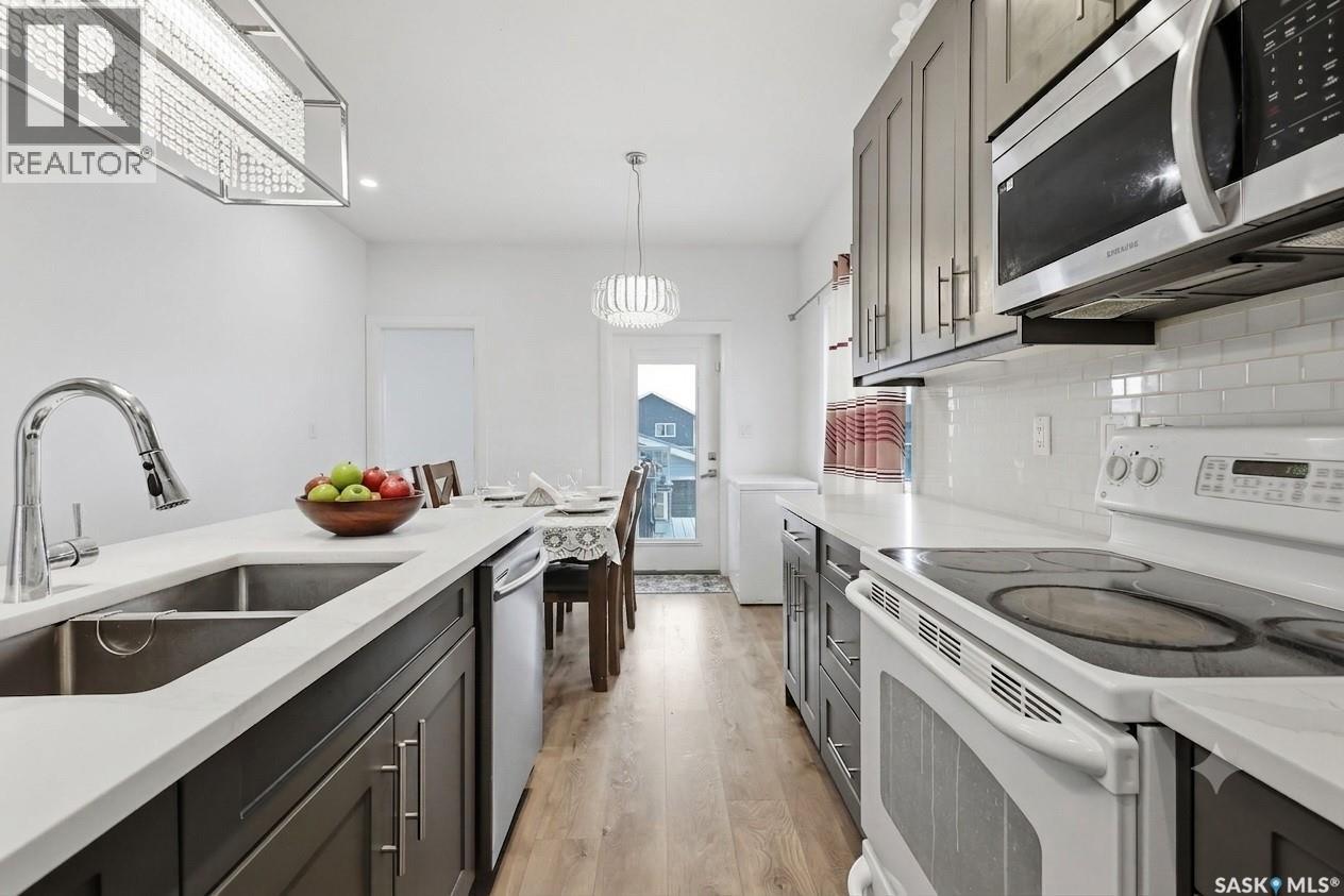 434 McArthur CRESCENT - 11