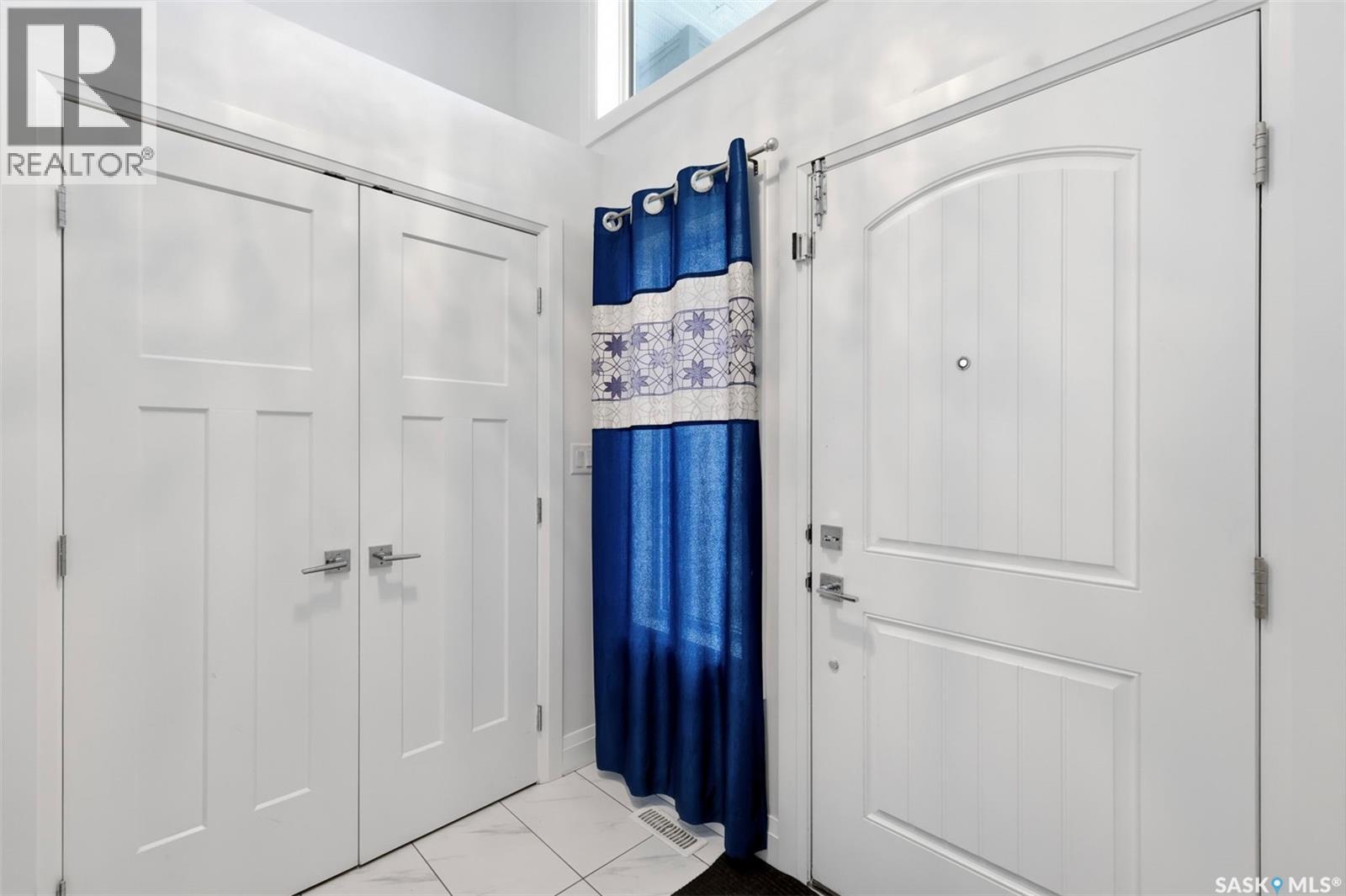 434 McArthur CRESCENT - 6