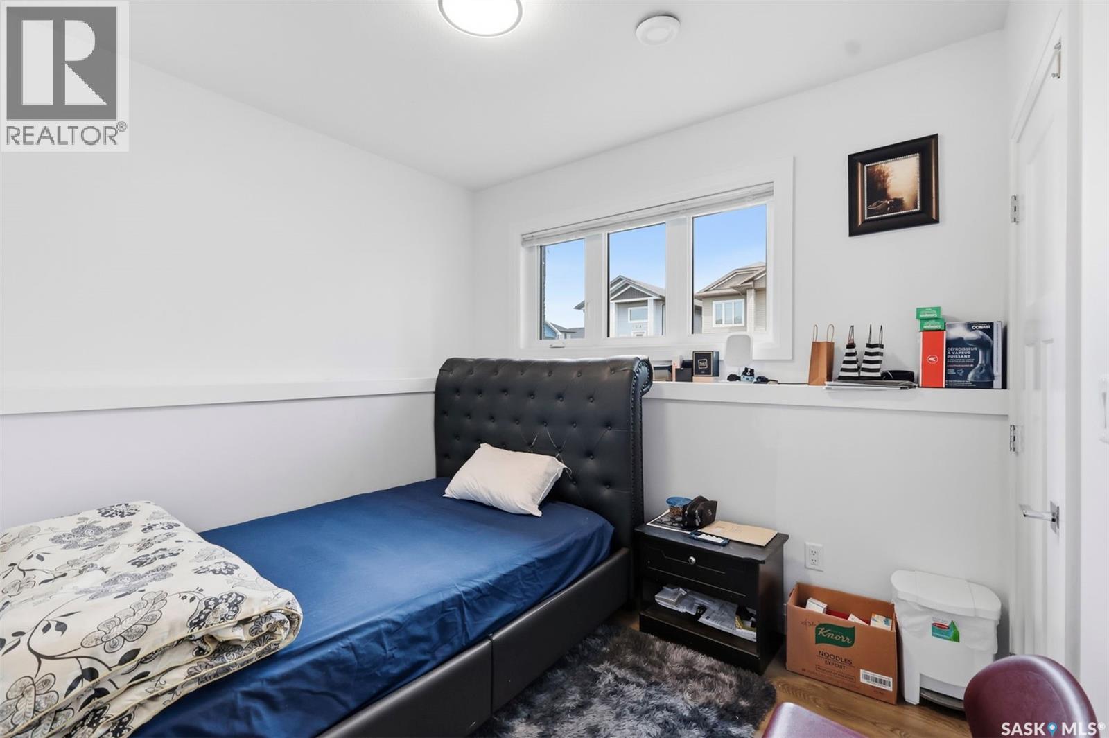 434 McArthur CRESCENT - 22