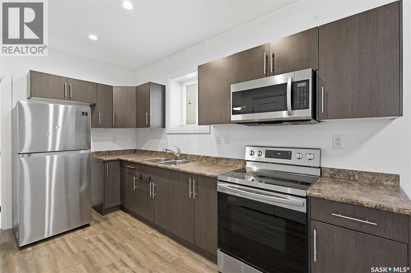 434 McArthur CRESCENT - 31