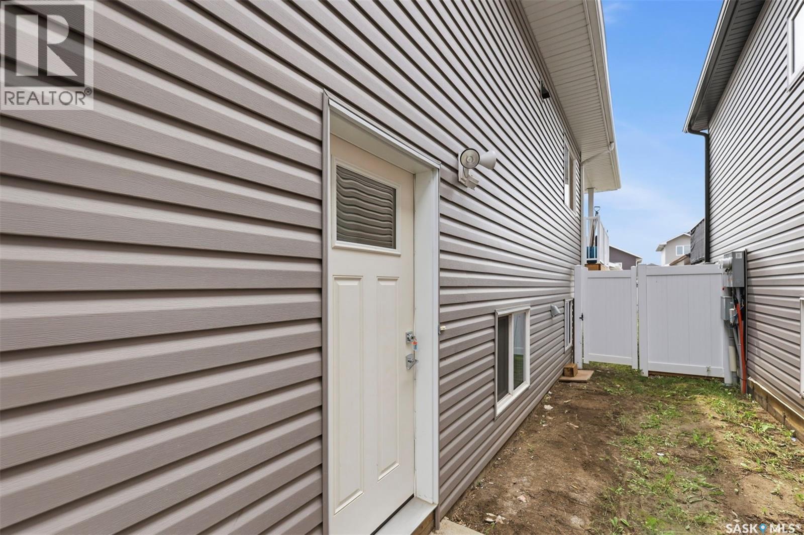 434 McArthur CRESCENT - 46