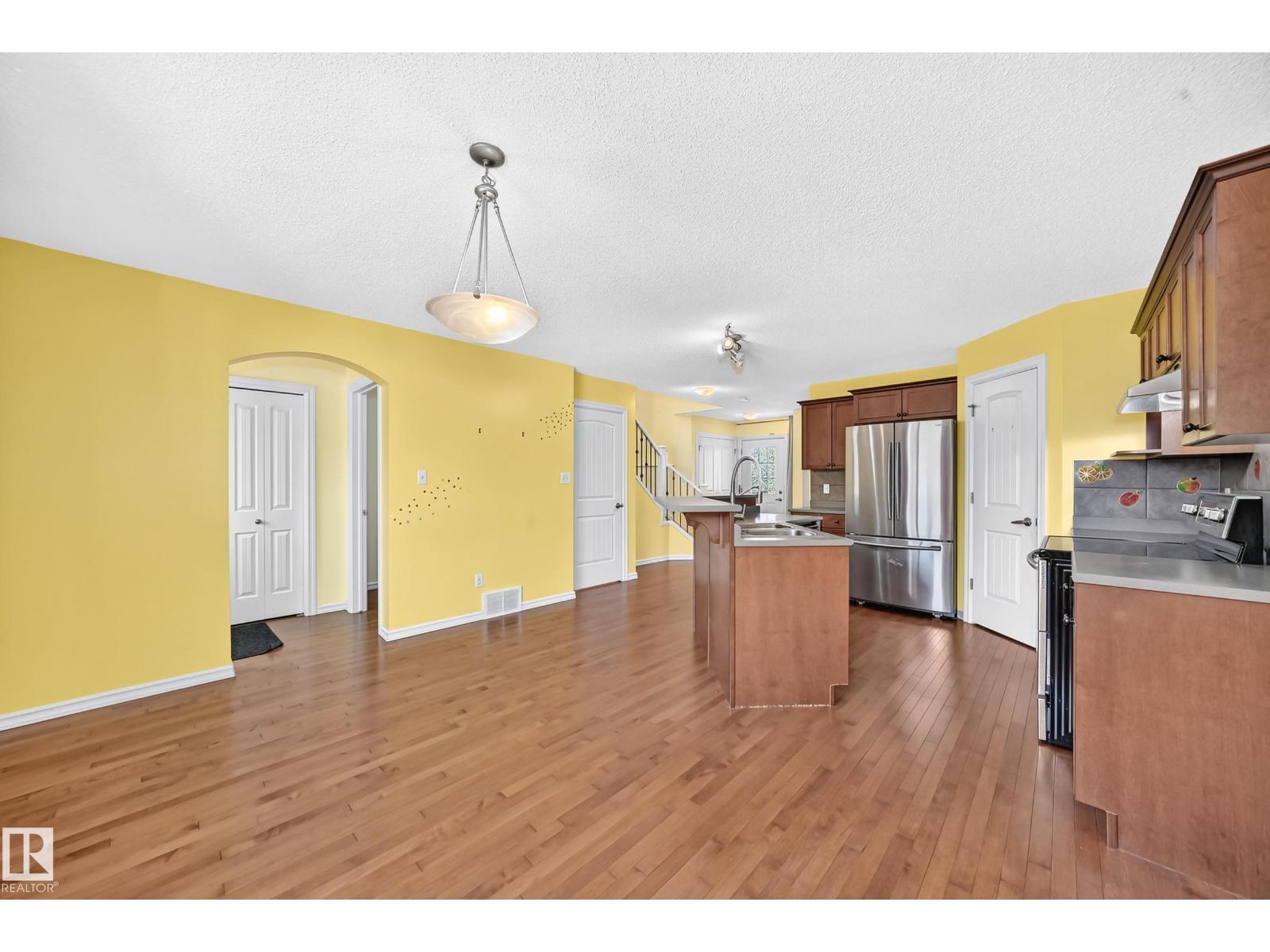 211 59 ST SW - 16
