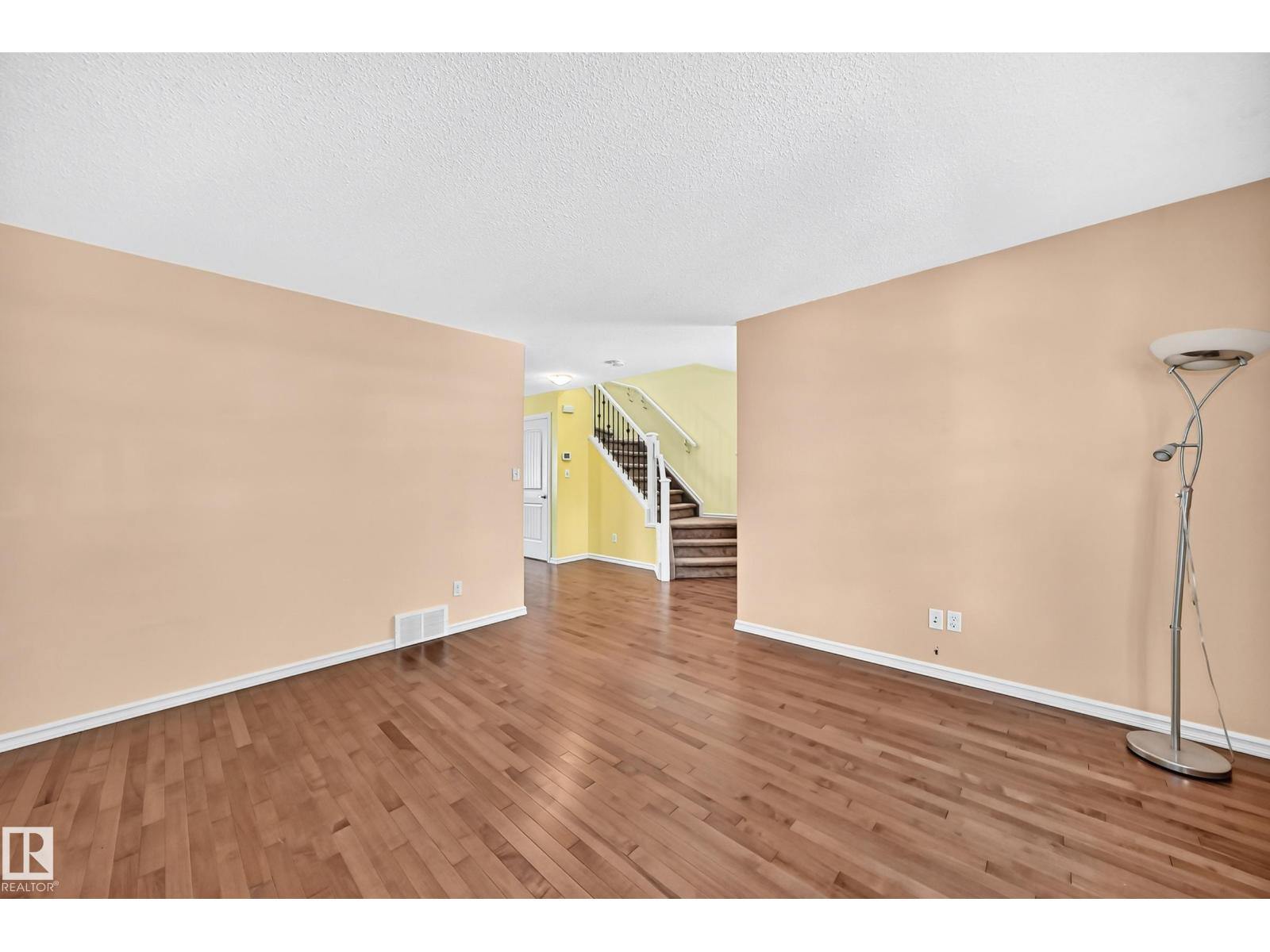 211 59 ST SW - 19