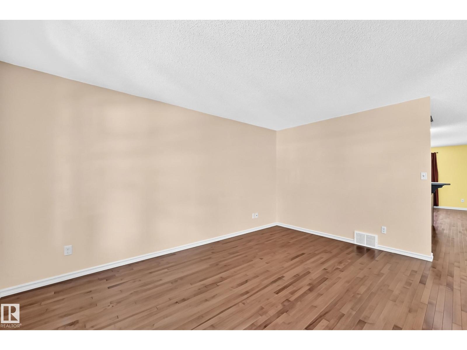 211 59 ST SW - 20