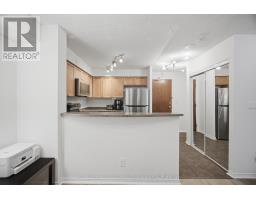 902 - 9 Michael Power Place, Toronto, ON M9A0A5 Photo 11