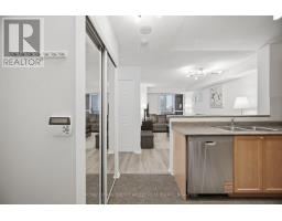 902 - 9 Michael Power Place, Toronto, ON M9A0A5 Photo 6