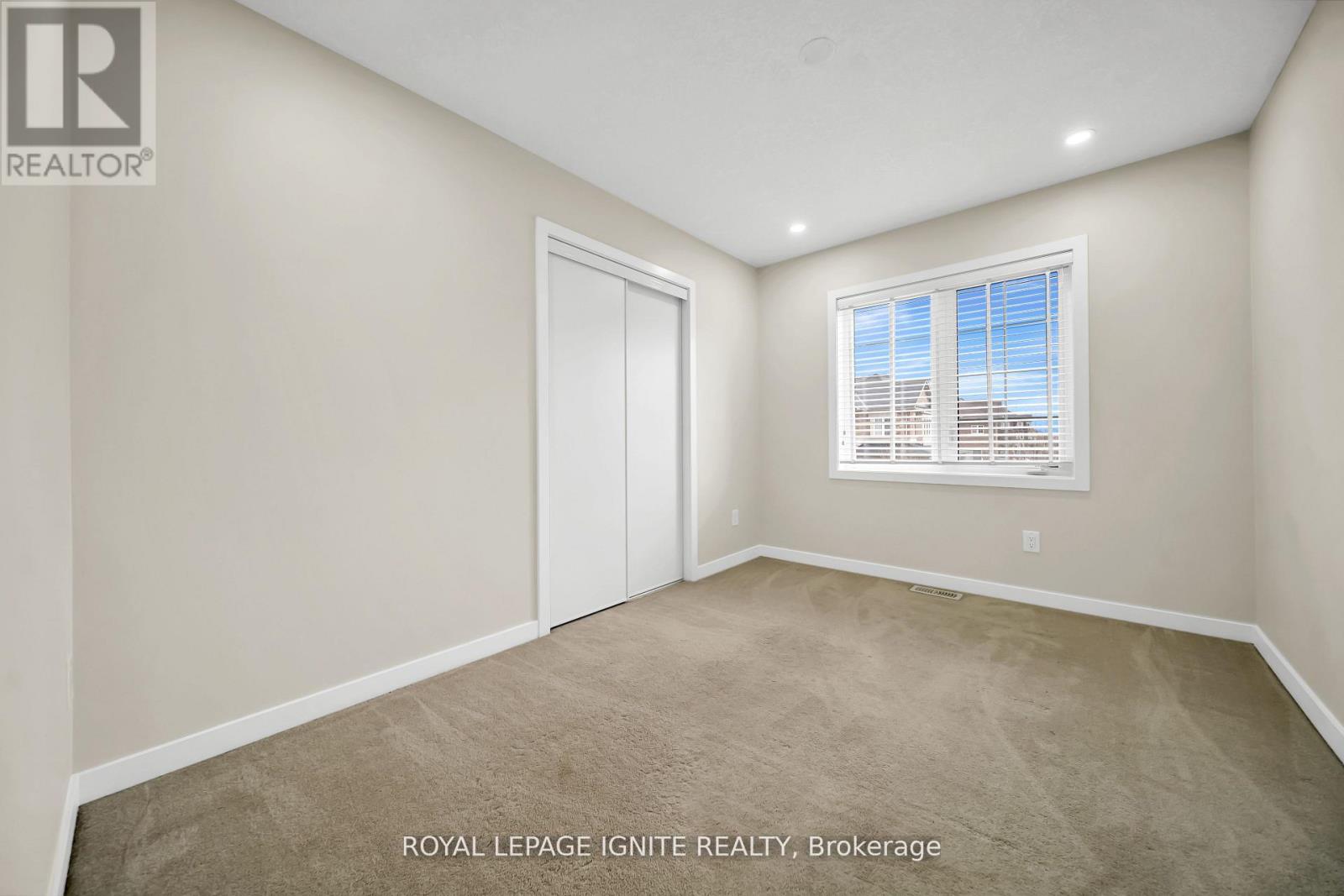 14 HOOVER ROAD - 25