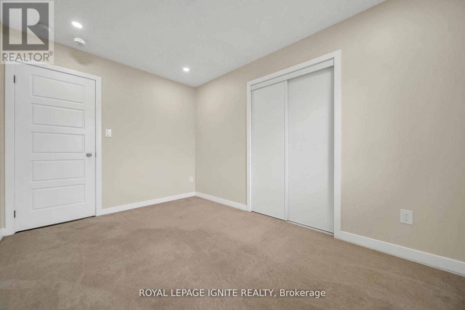 14 HOOVER ROAD - 26