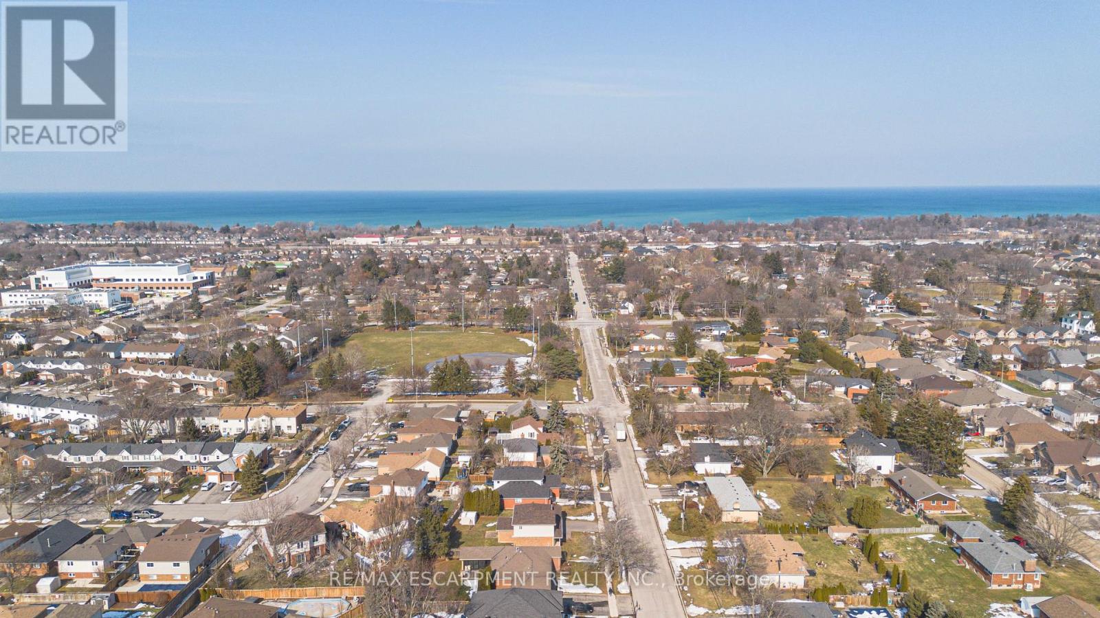 130 DORCHESTER DRIVE - 32