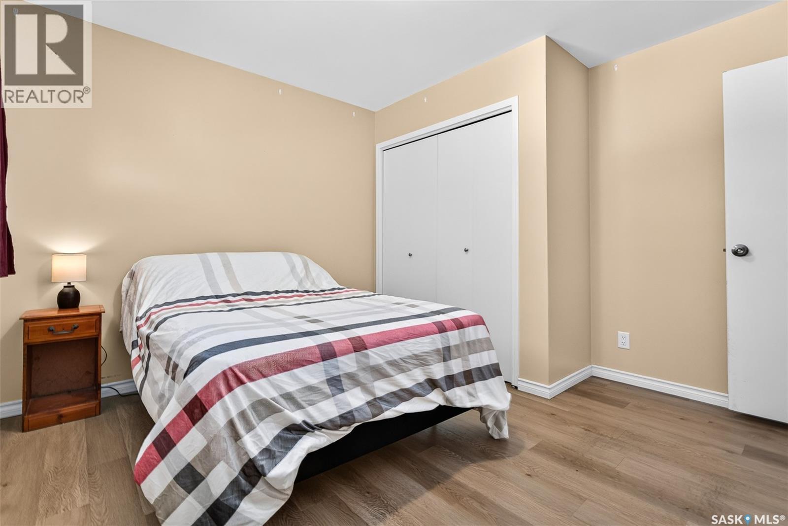 1311 Stadacona STREET W - 18