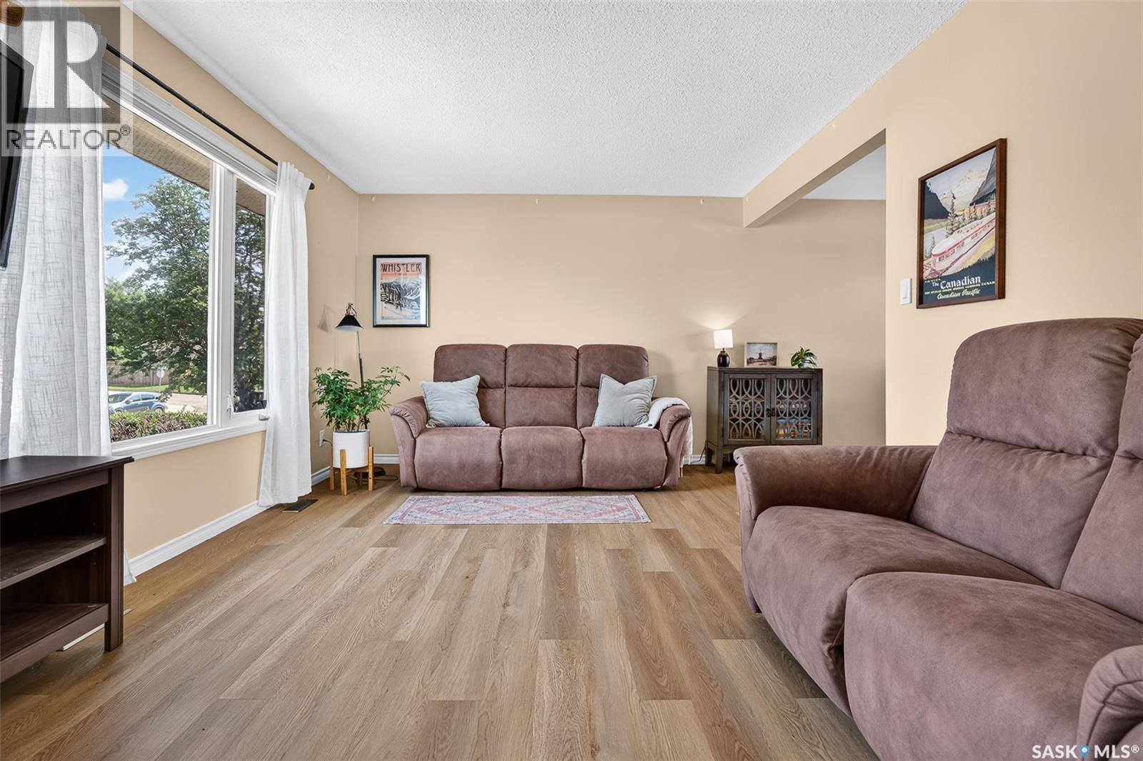 1311 Stadacona STREET W - 4