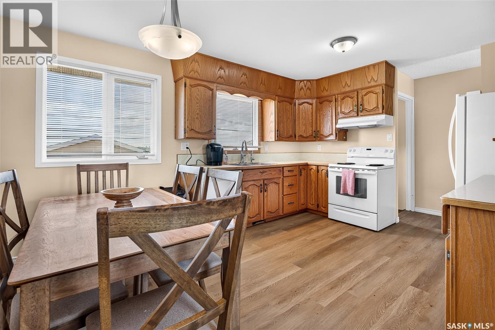 1311 Stadacona STREET W - 9
