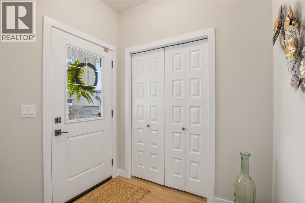 38 Thayer Close - 2