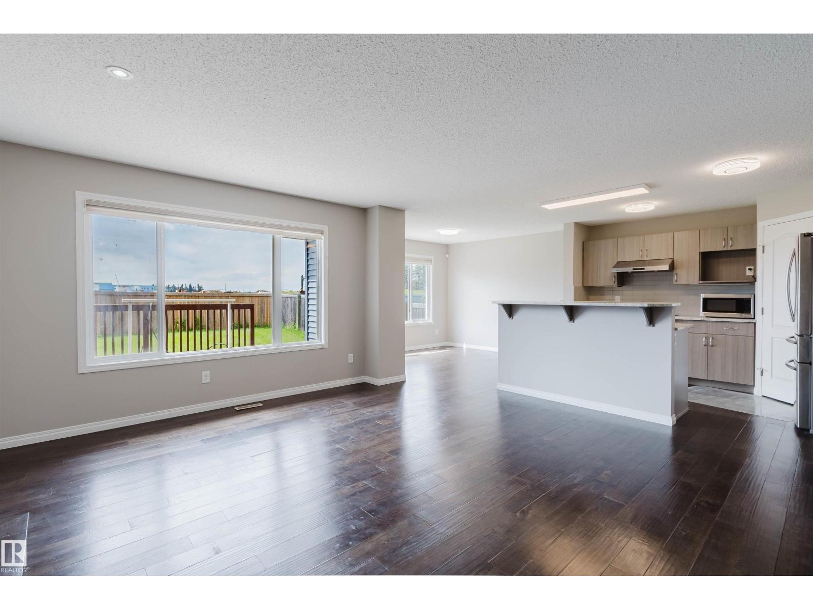 16627 18 AV SW — photo 7