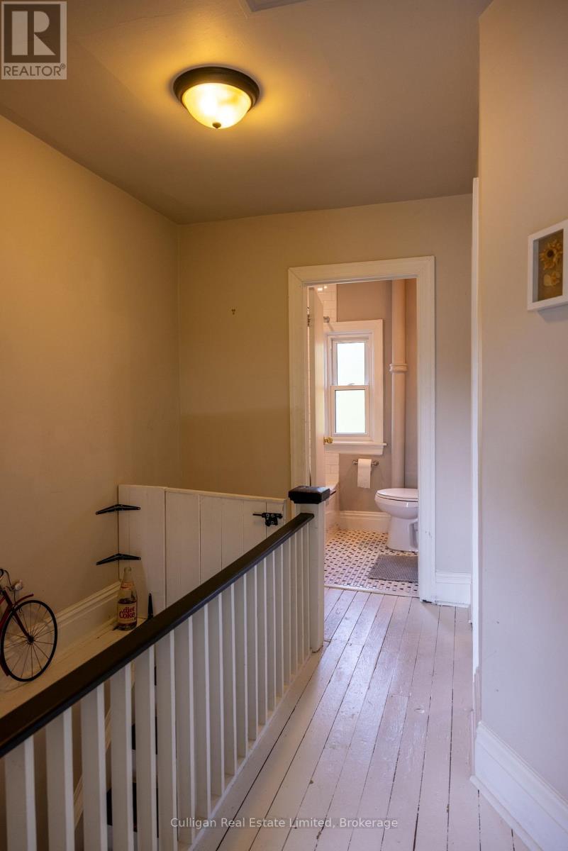 115 LONDON STREET N - 20