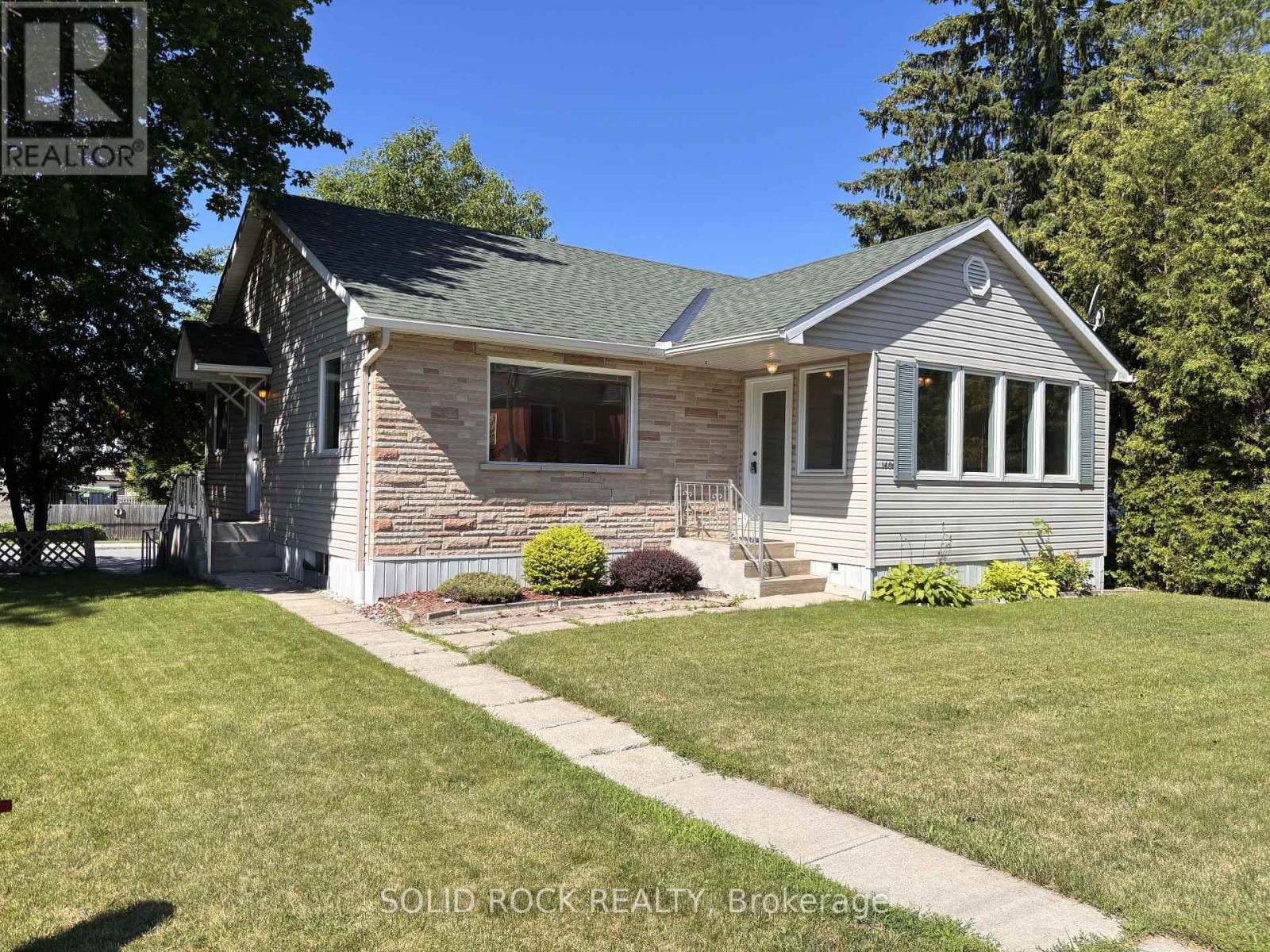 146 ELGIN STREET W - 1
