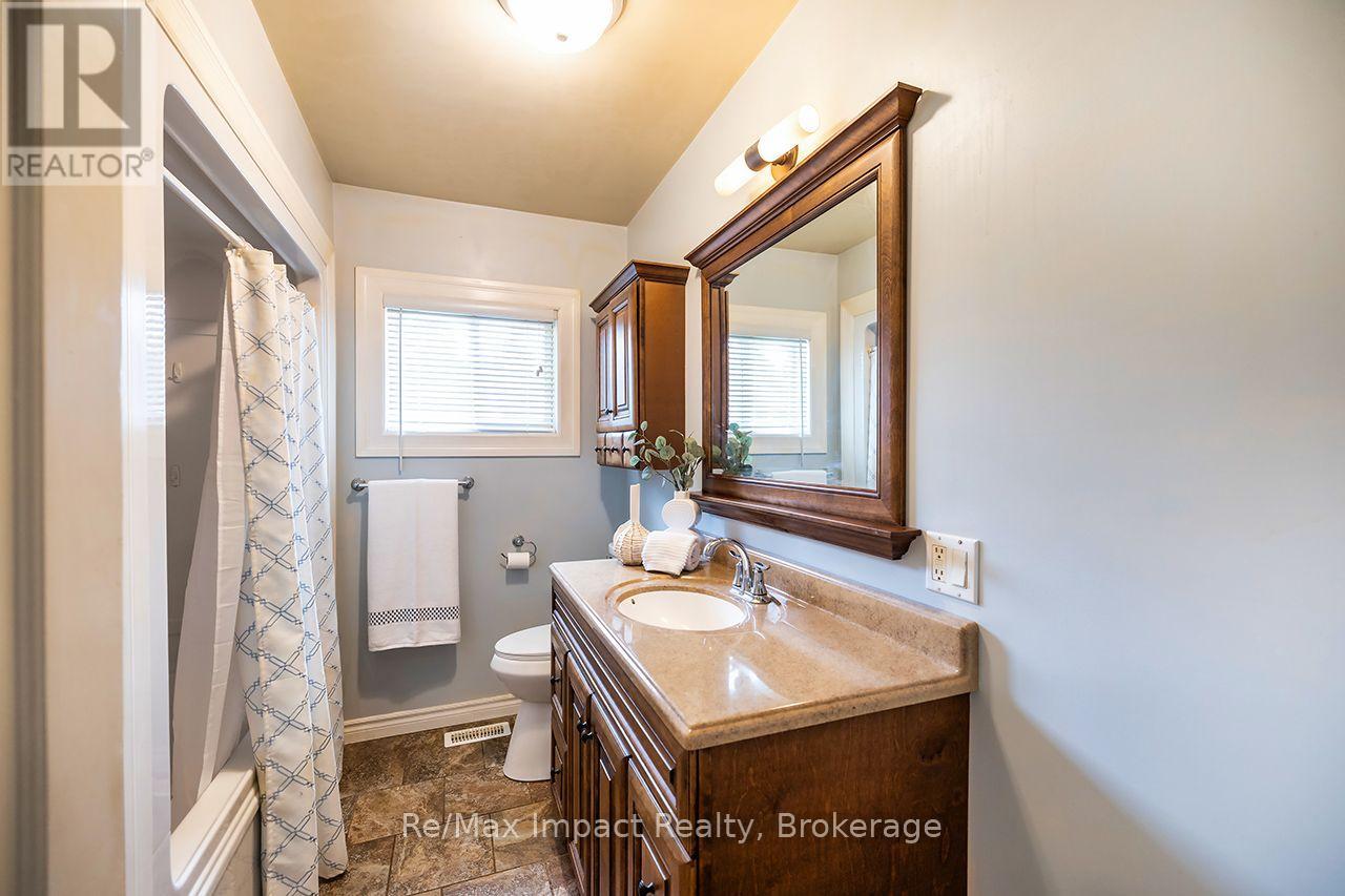155 GARRY STREET - Image 27