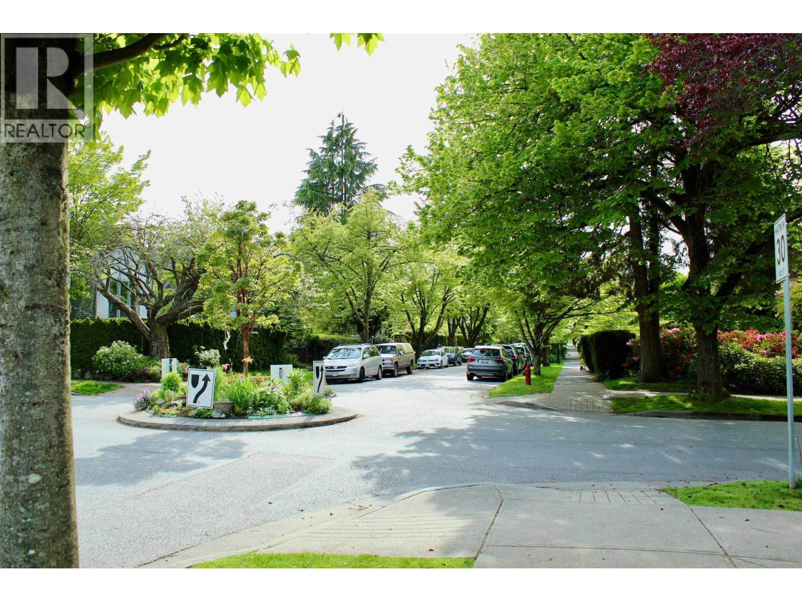 2 Bed, 1 Bath Apartment for Sale in Vancouver – 202 1476 W 10TH AVENUE, Vancouver – MLS# R3144272 - Image 31