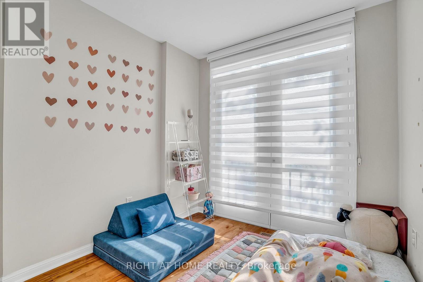 #104 55 HALTON STREET - 11
