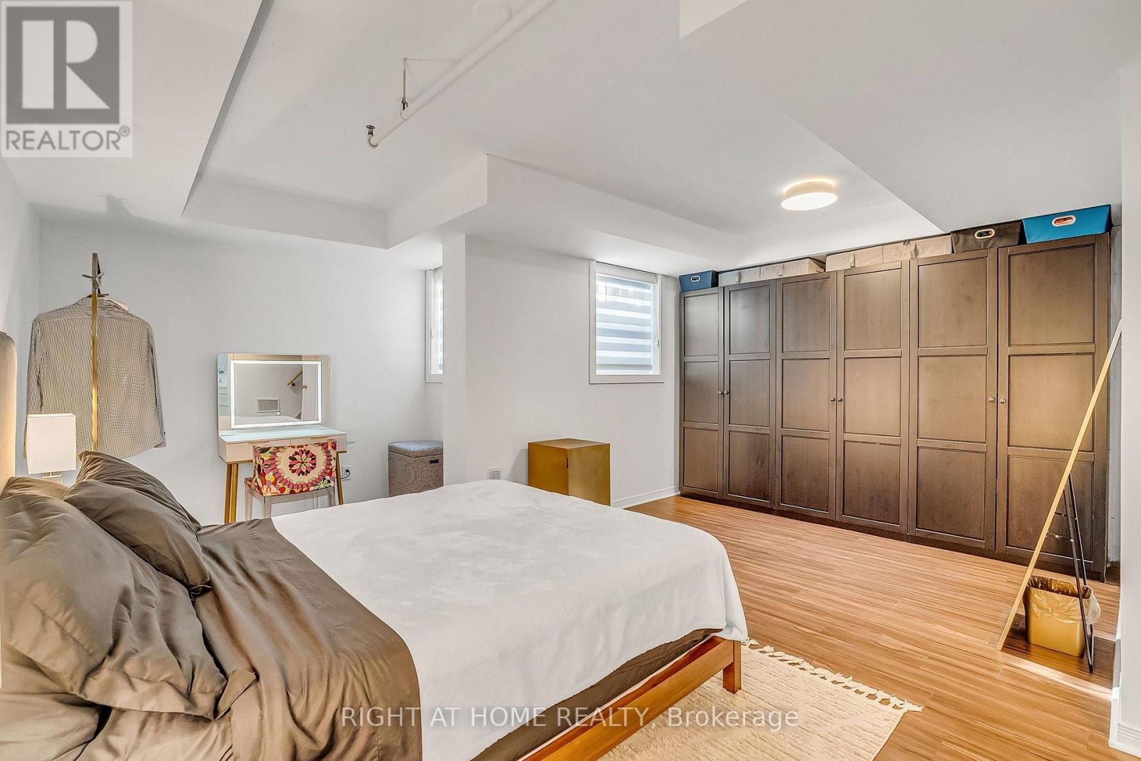 #104 55 HALTON STREET - 17