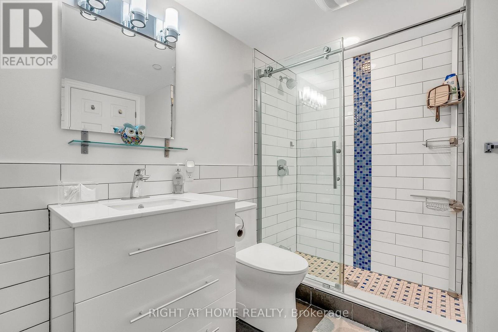 #104 55 HALTON STREET - 19
