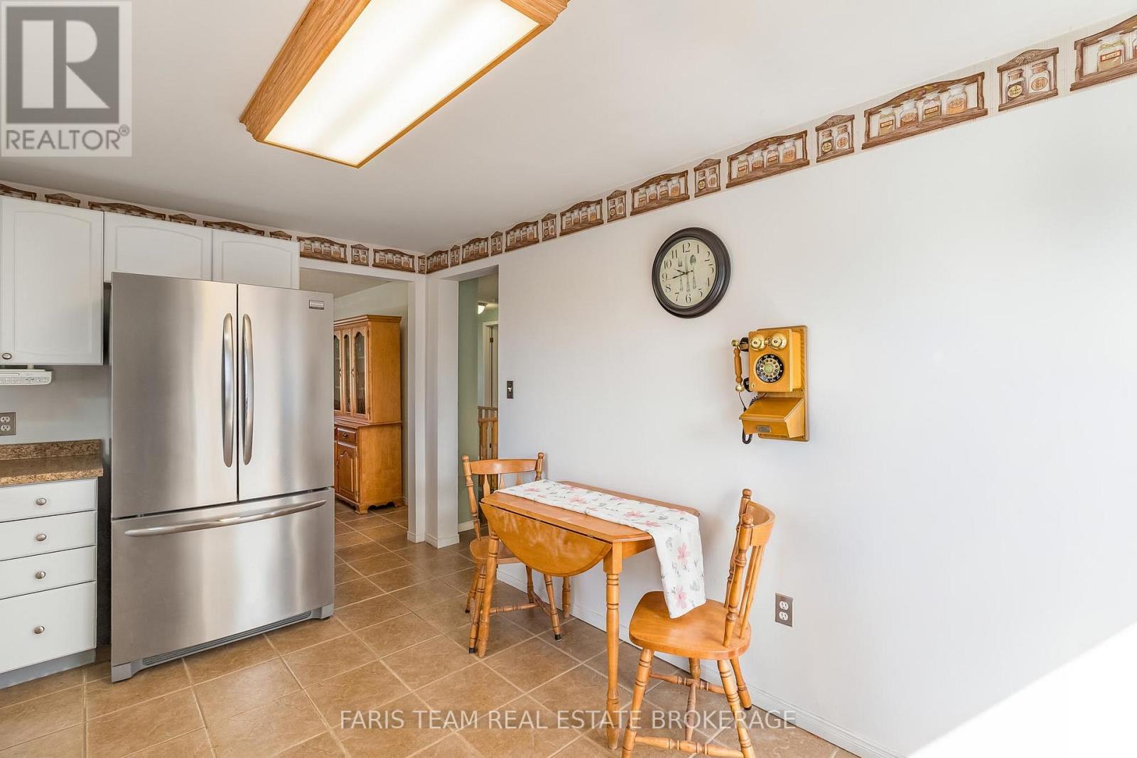 57 WESSENGER DRIVE - 10