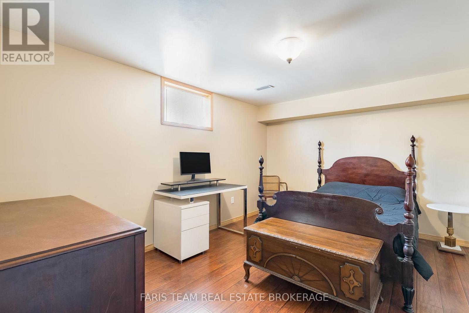 57 WESSENGER DRIVE - 31