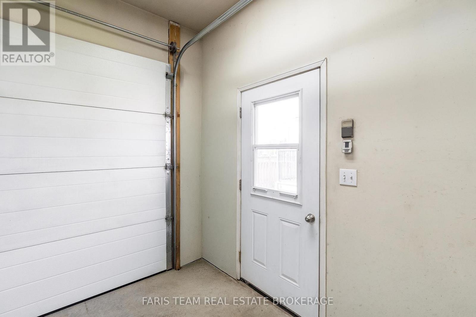 57 WESSENGER DRIVE - 41