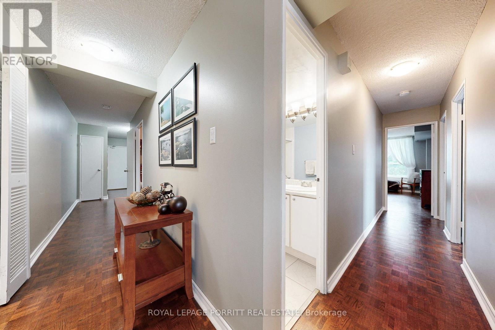 #201 1535 LAKESHORE ROAD E - 4