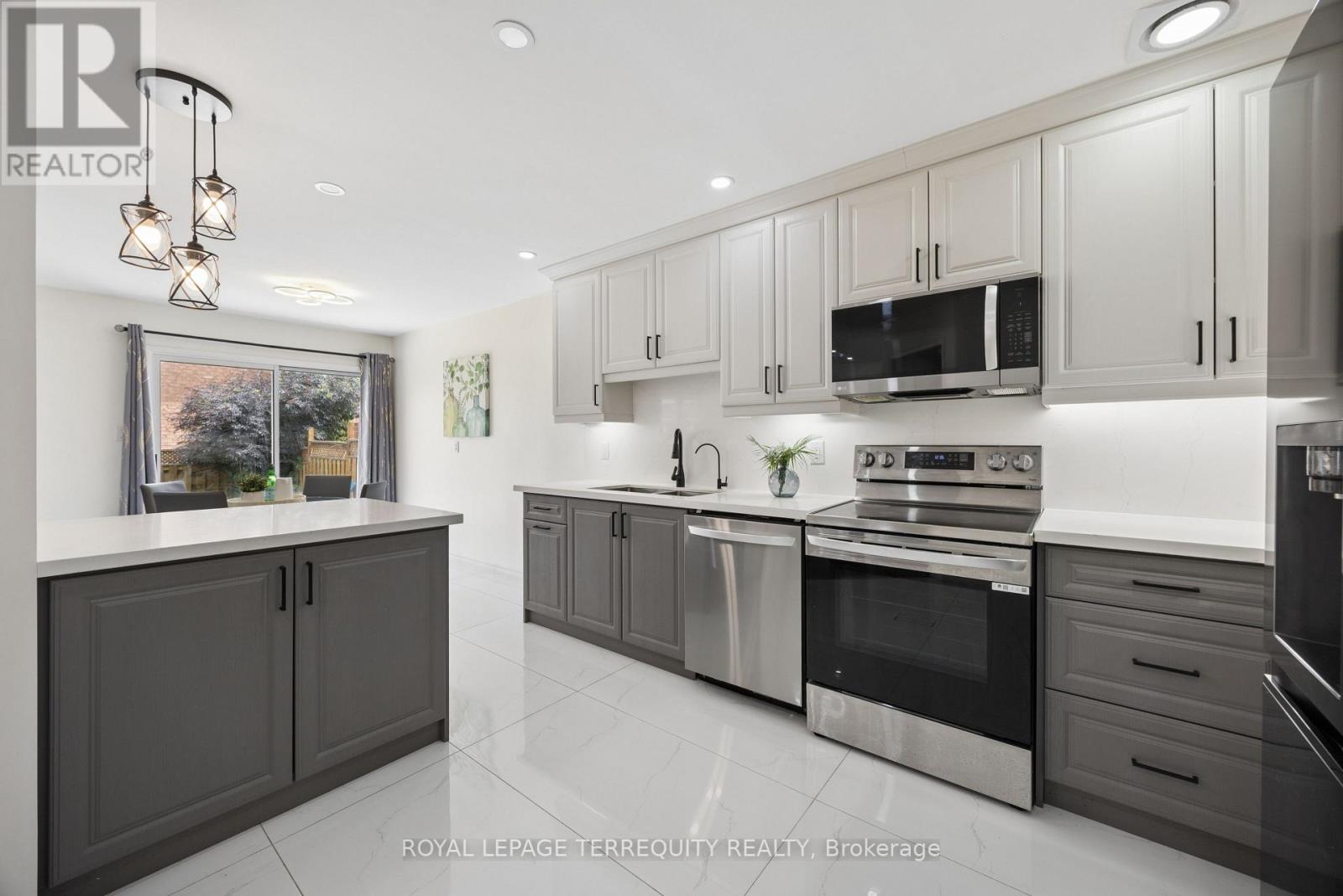 7339 BLACK WALNUT TRAIL - 15