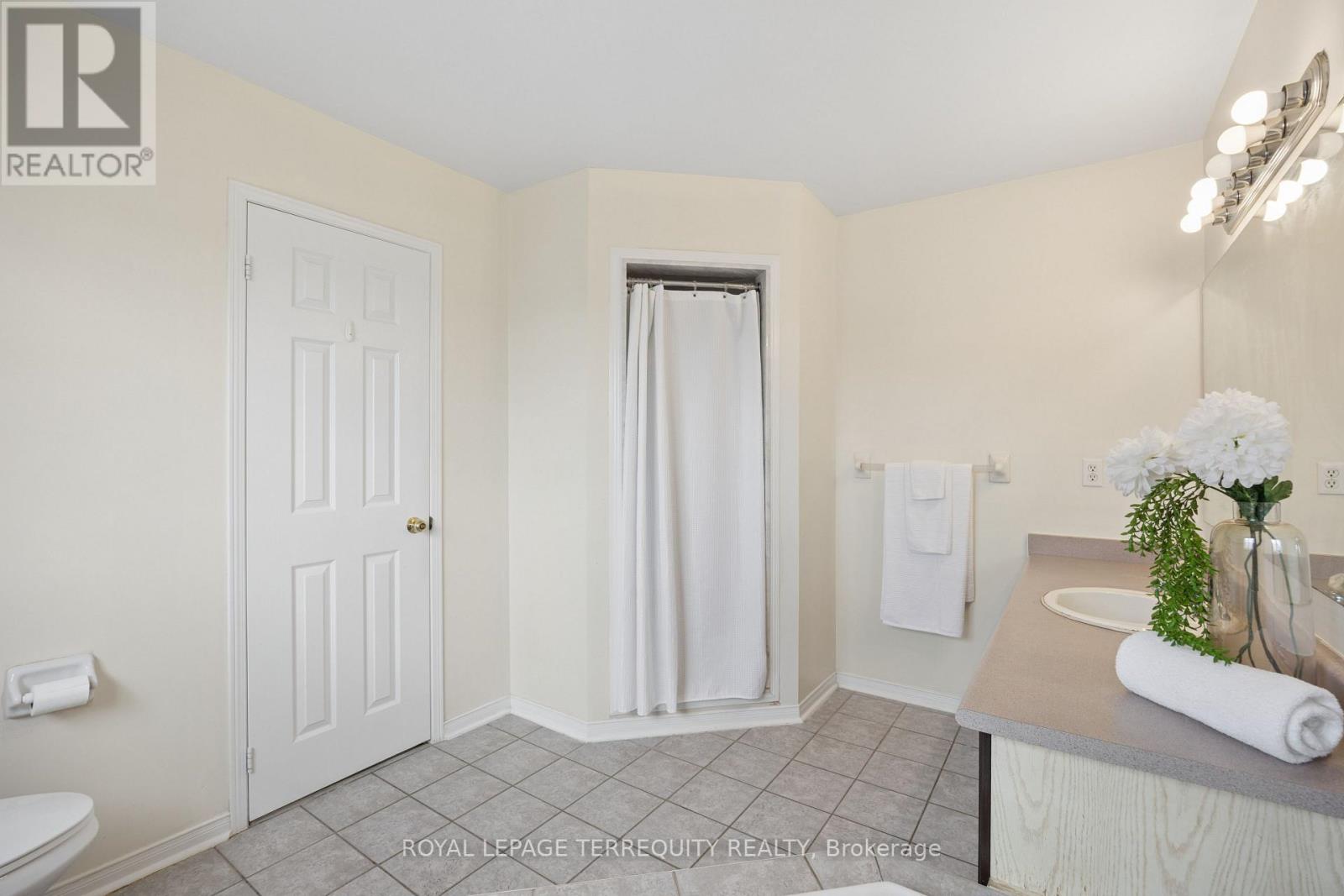 7339 BLACK WALNUT TRAIL - 27