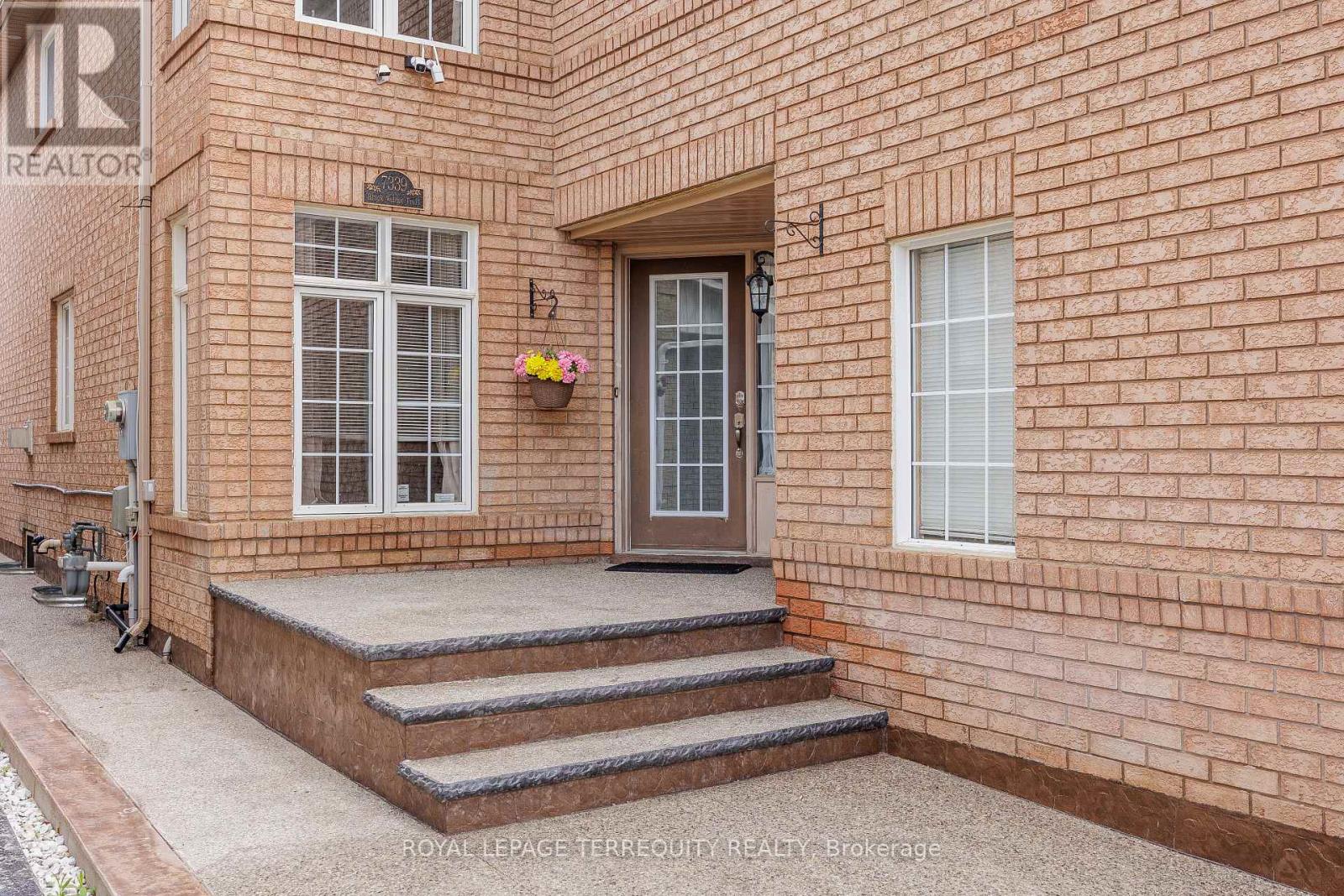 7339 BLACK WALNUT TRAIL - 42