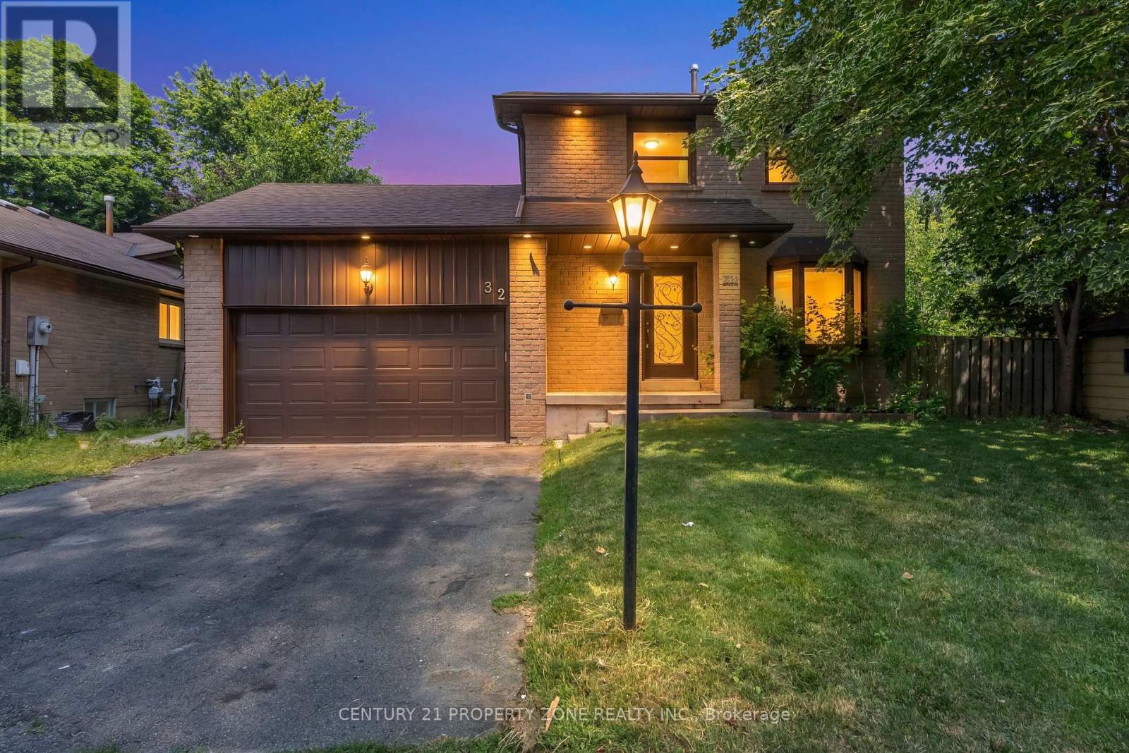 32 ARCHIBALD STREET - 1