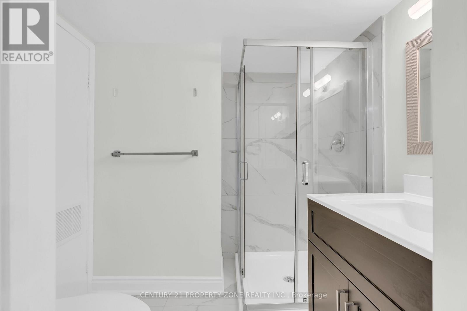 32 ARCHIBALD STREET - 35