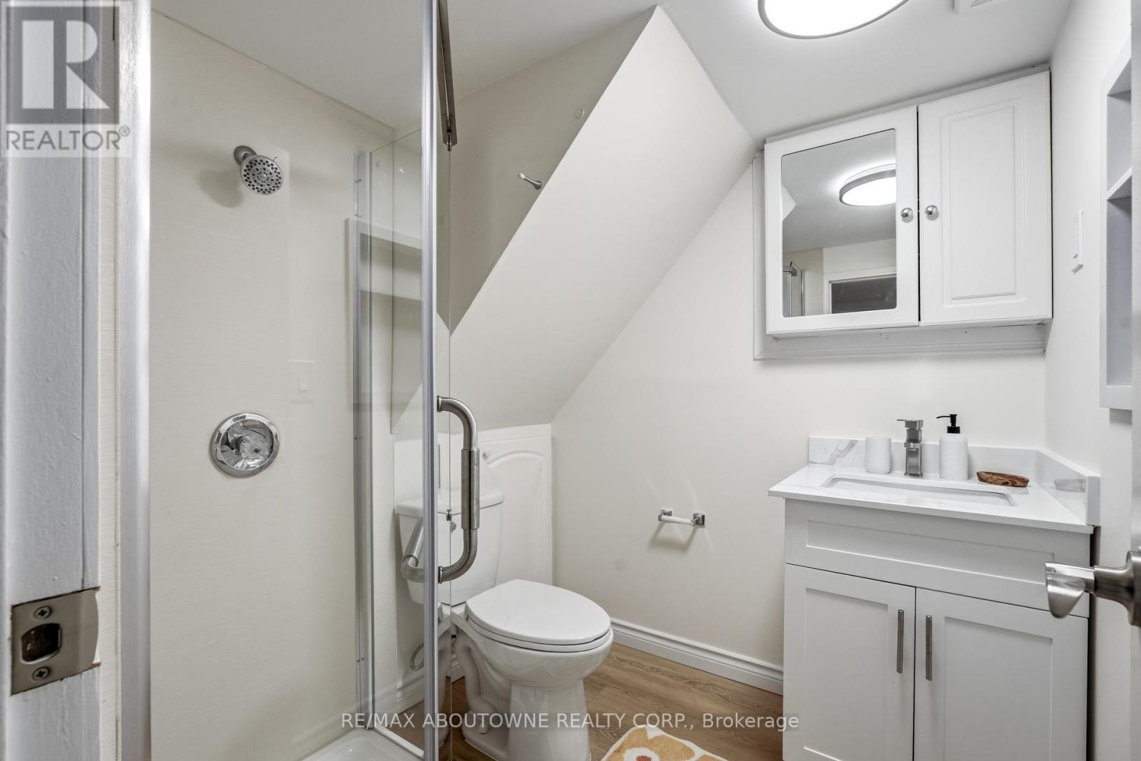 106 BELAND AVENUE N - 26