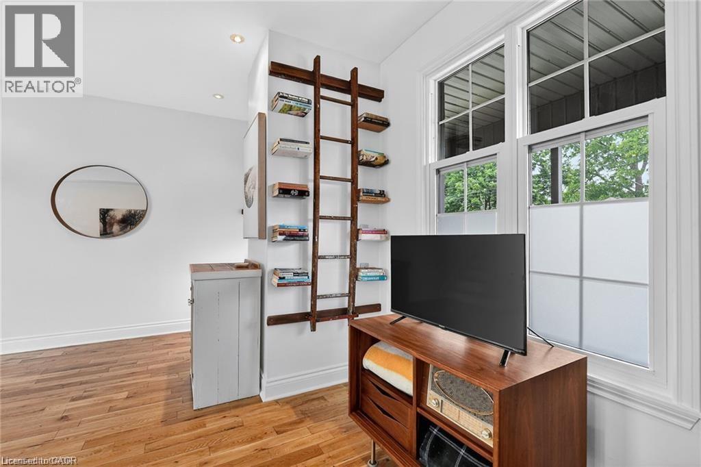 26 CAMPBELL Avenue - 12