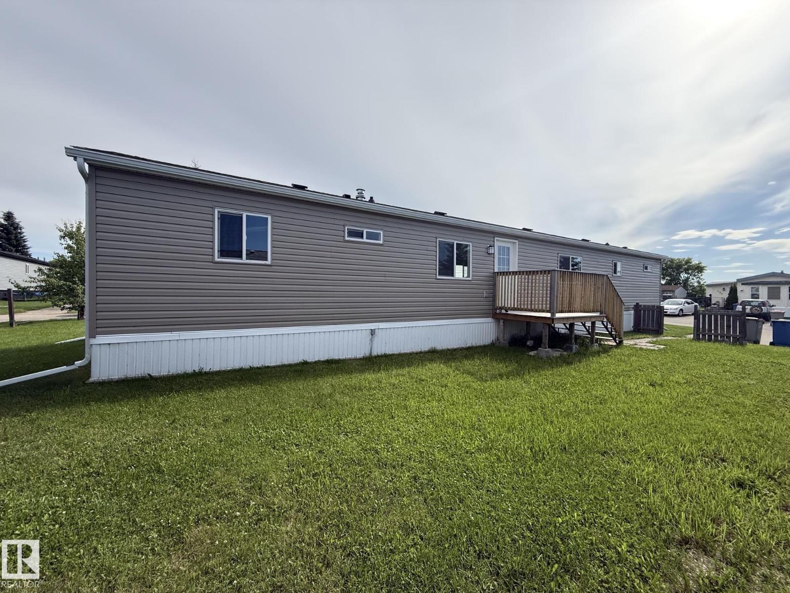 735 Parkland Brook - 16